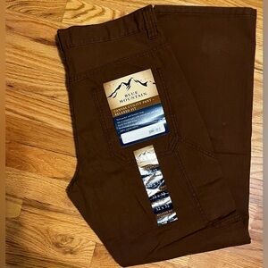 NWT Blue Mountain 32x32”men’s canvas utility carpenter pants.
